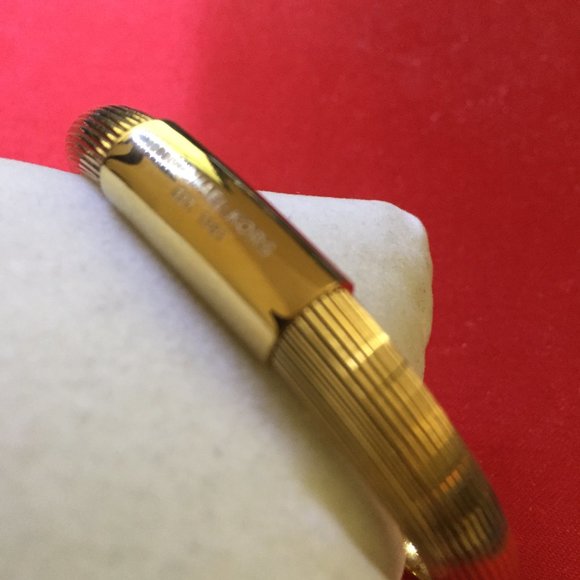 Trendy Michael Kors gold-tone Magnet Closure Bracelet - Picture 1 of 5